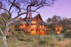 Lukimbi Luxury Safari Lodge.